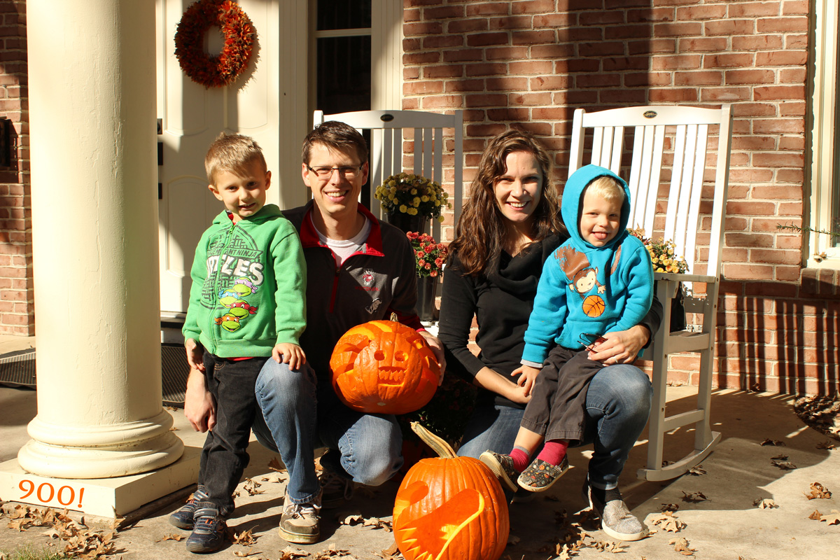 As promised, our spooky spider and ghosts pumpkins. Unfortunately, they didn't make it to Halloween. I blame the squirrels + the warm temperatures. In that order.