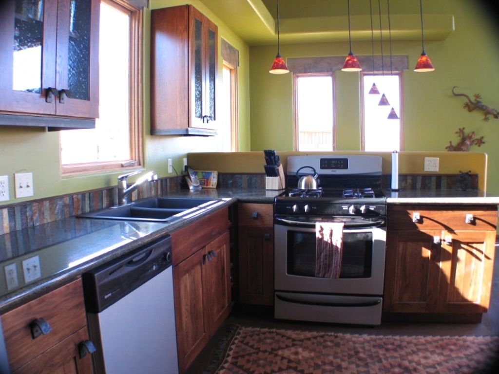 moab-panorama-oasis_kitchen.jpg