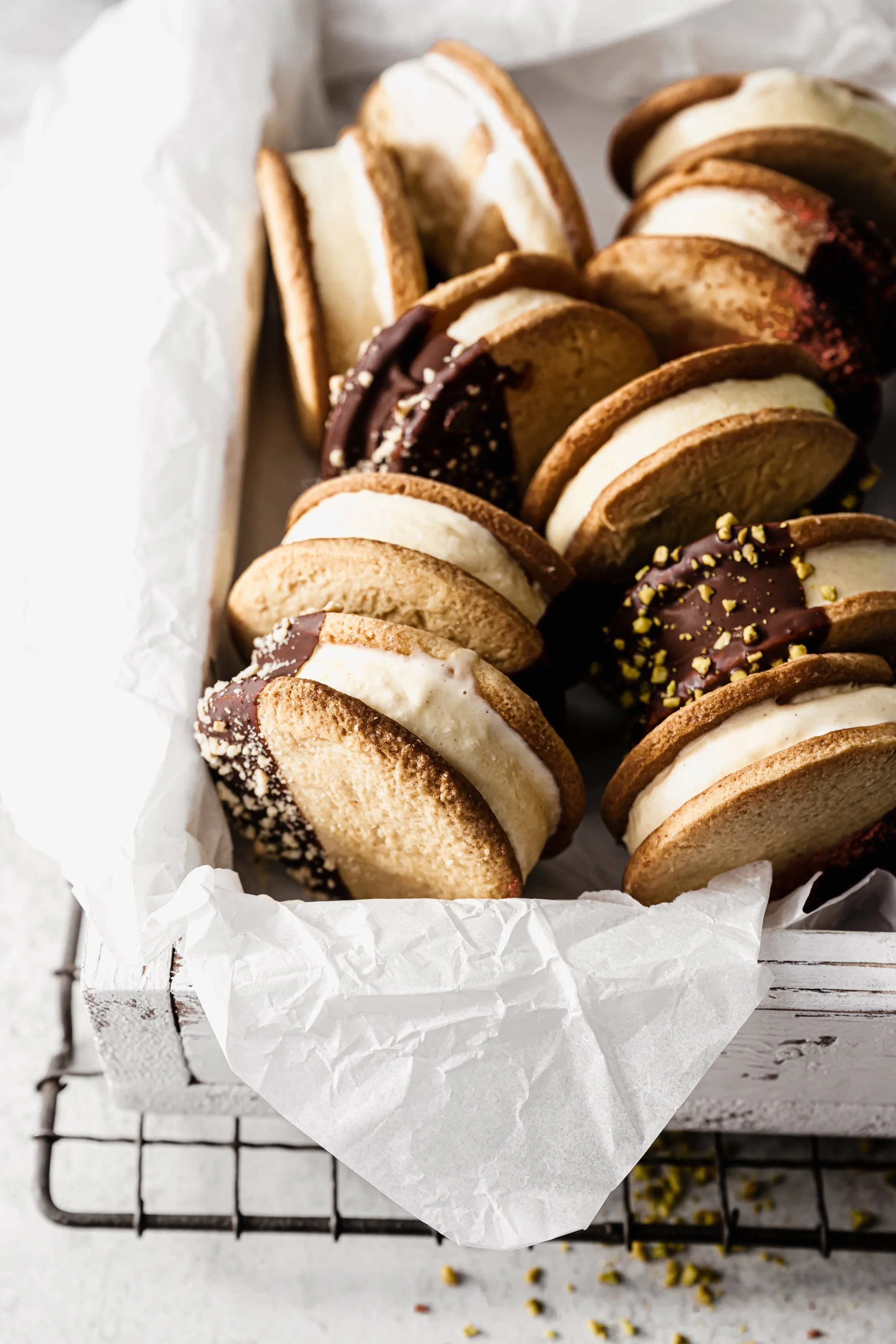 Vanilla_ice_cream_sandwiches_ID723584_var1.jpg