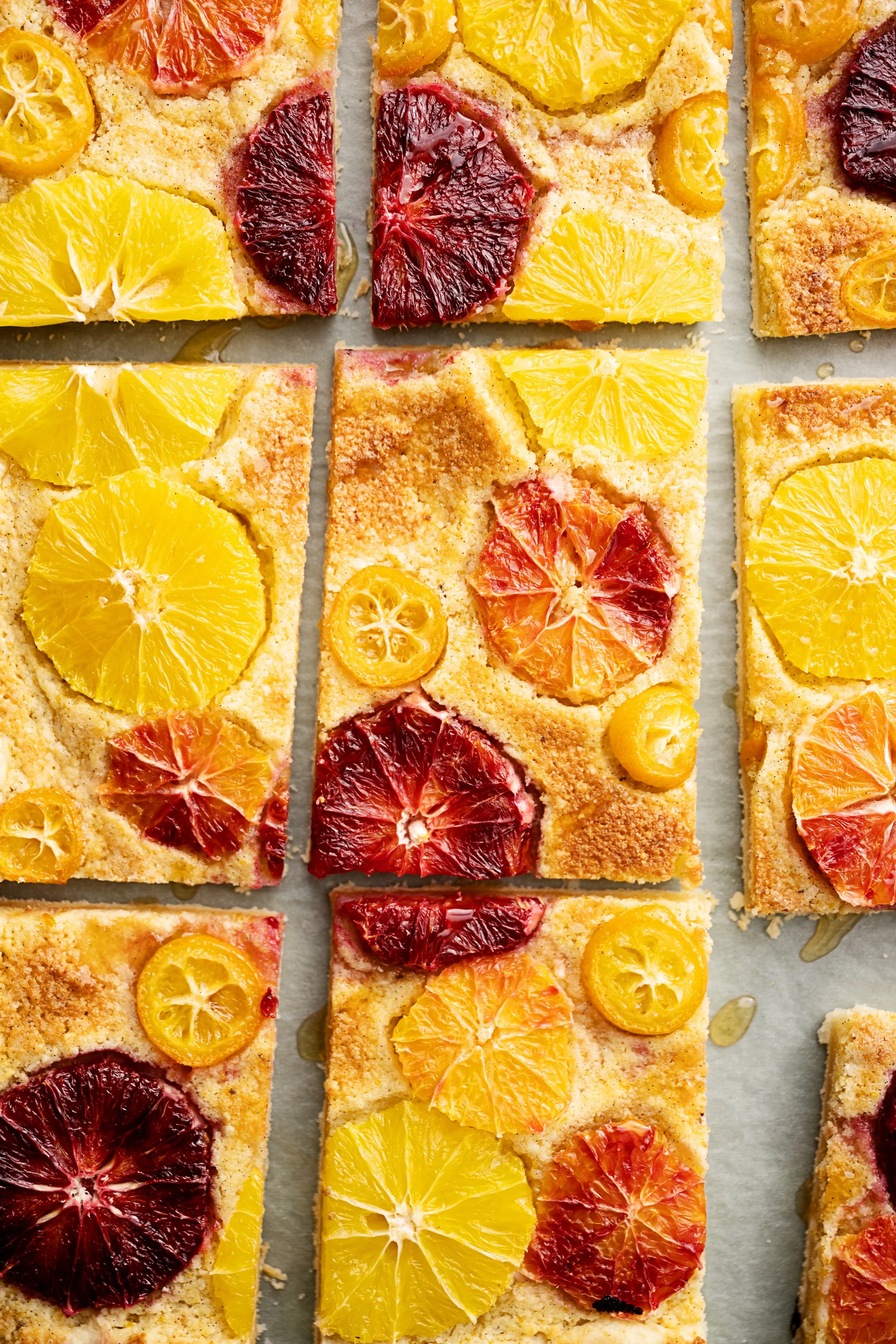 Rustic_tart_with_almonds_and_citrus_fruits_ID751658_var6.jpg