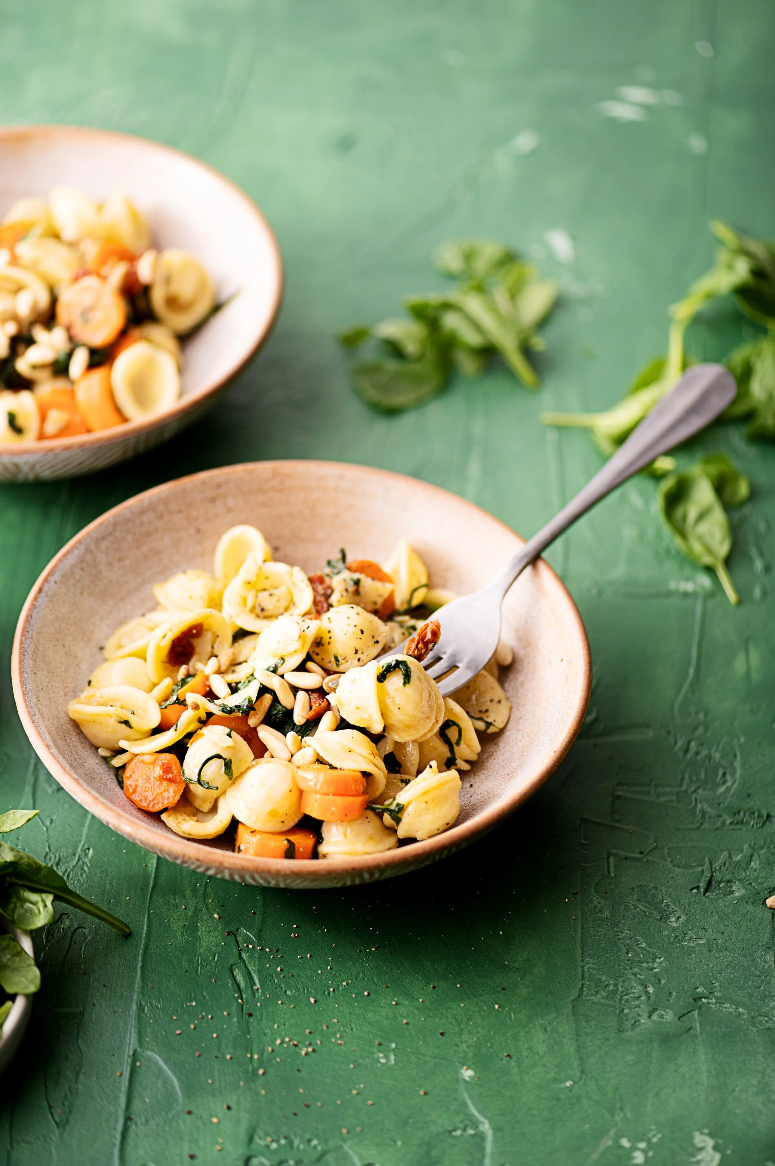 Stir-fried_pasta_with_carrots_and_spinach_ID755434_var1.jpg