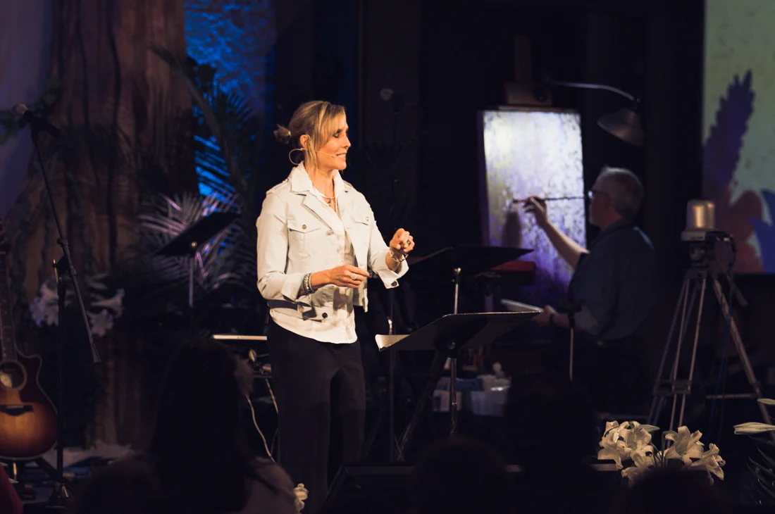 Tracey Preaching1.jpg