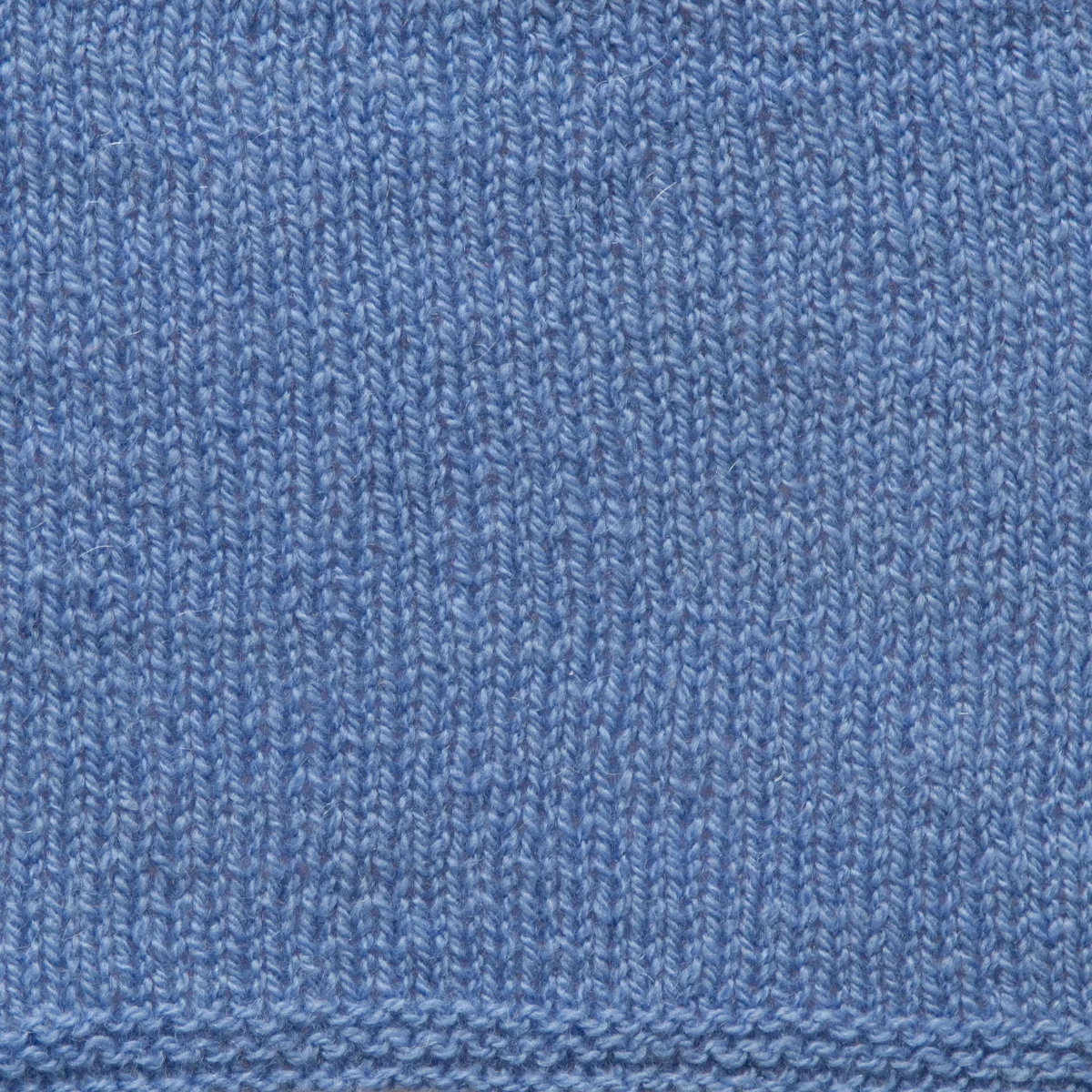 LE_03_china_blue_swatch.jpg