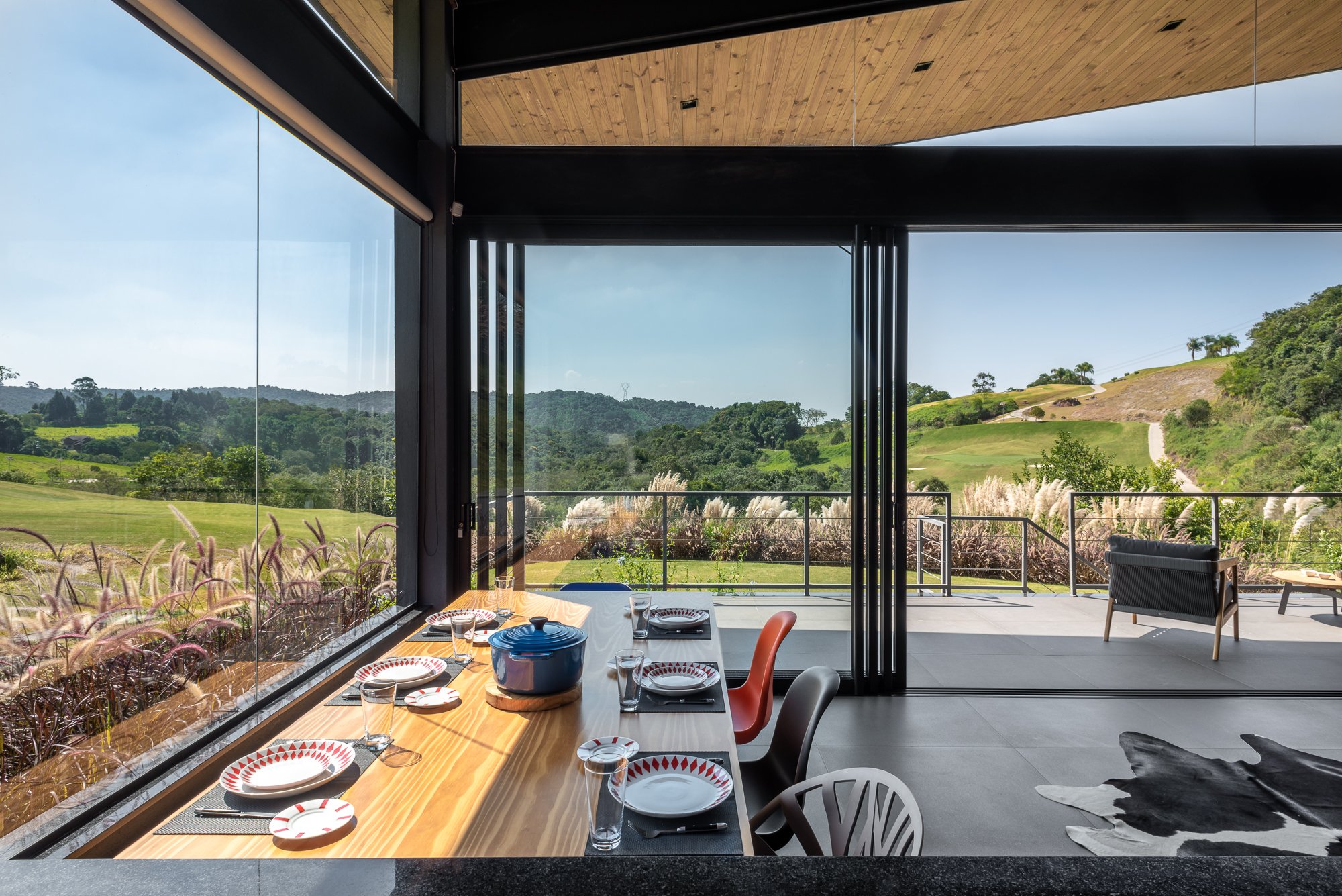 Paula Bittar Arquitetura - São Roque - Vila da Mata @escanhuela