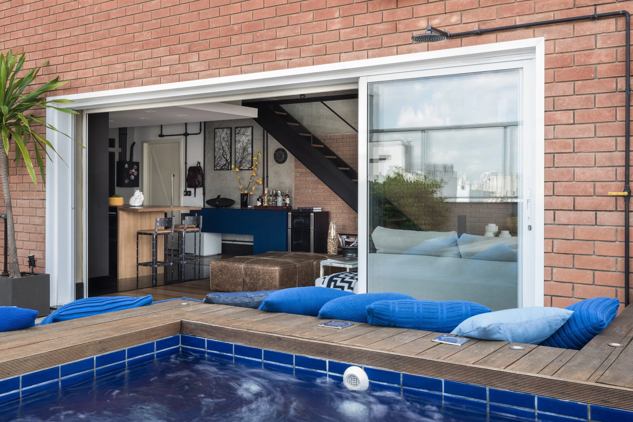 Paula Bittar Arquitetura - Loft Itaim - Revista A&C  @escanhuela