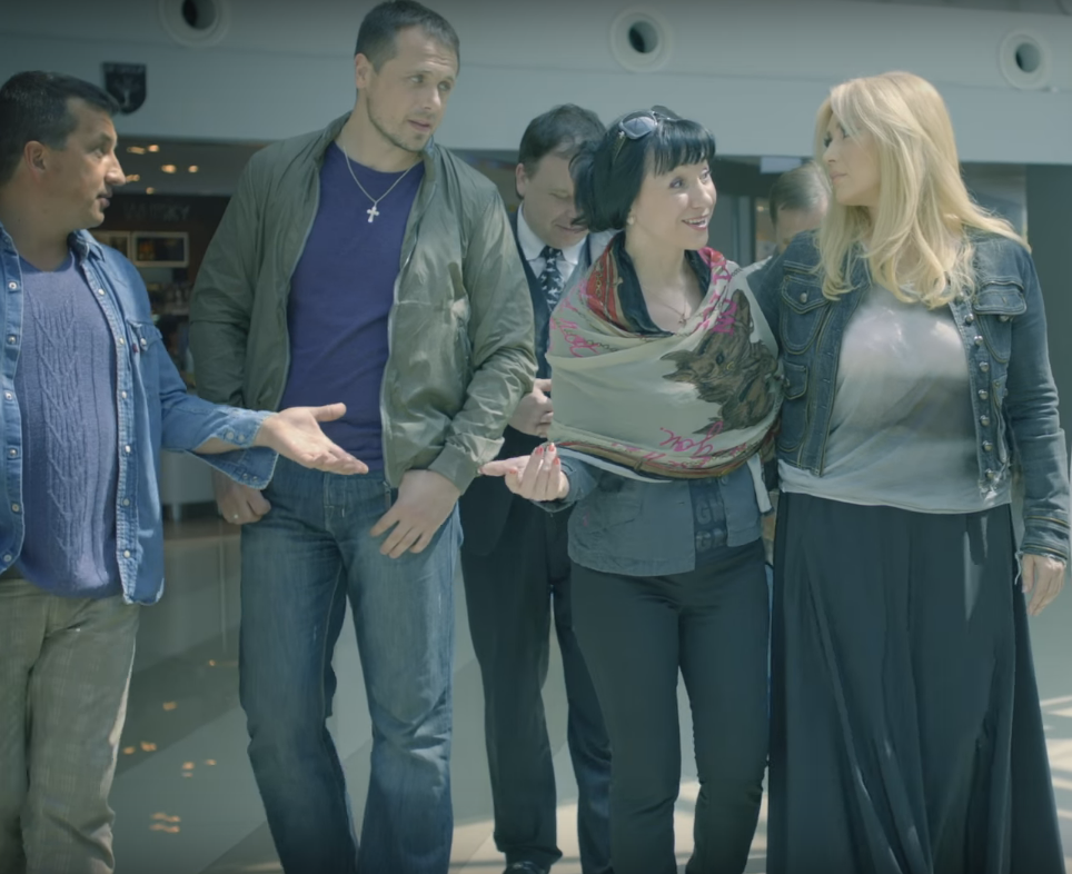 Кадр из видео-клипа к песне Таисии Повалий "Я помолюсь за тебя"