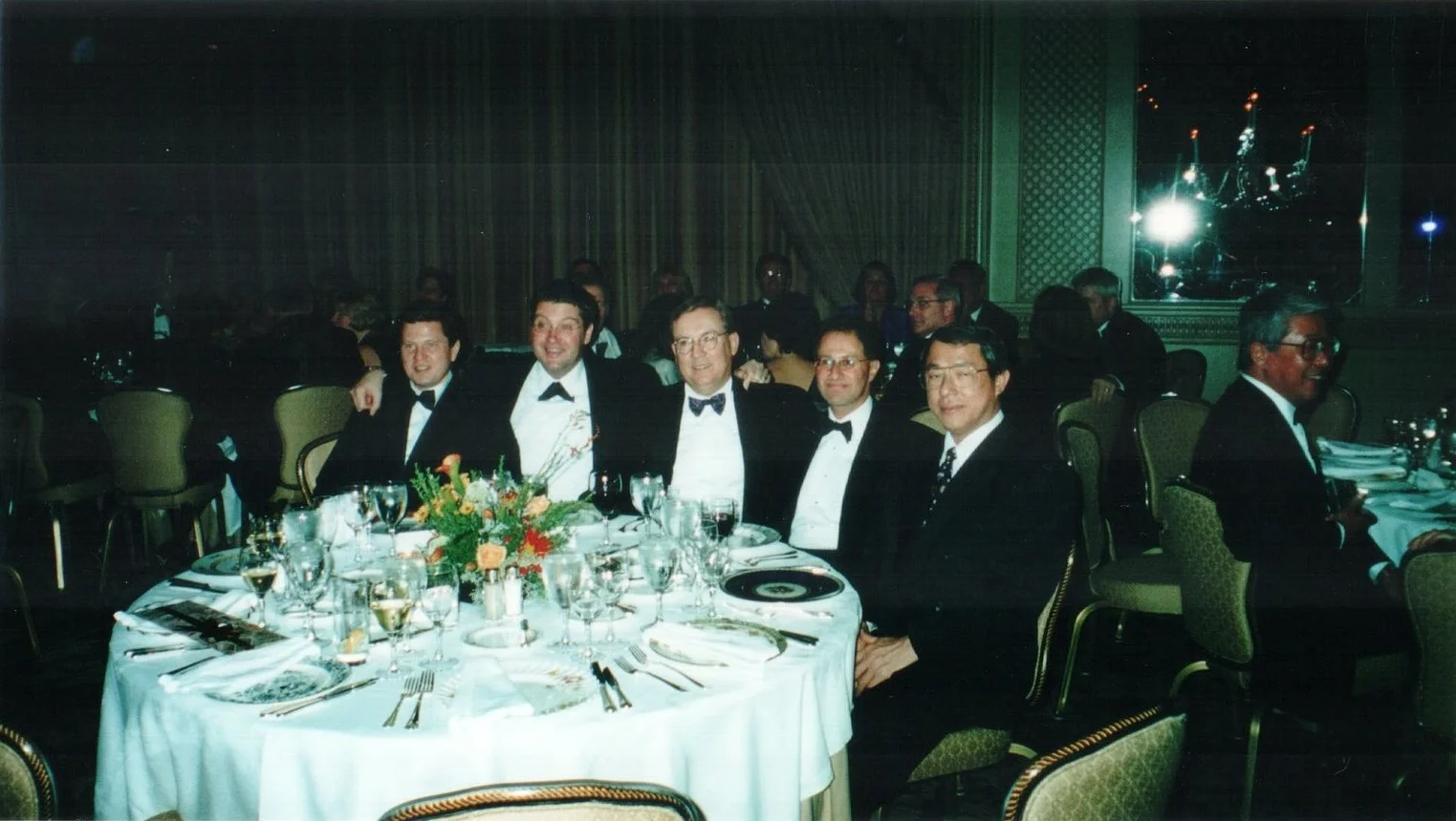 Выпускной вечер в Harvard Business School, 2001