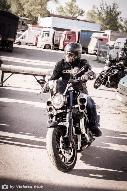 Moto_03.jpg