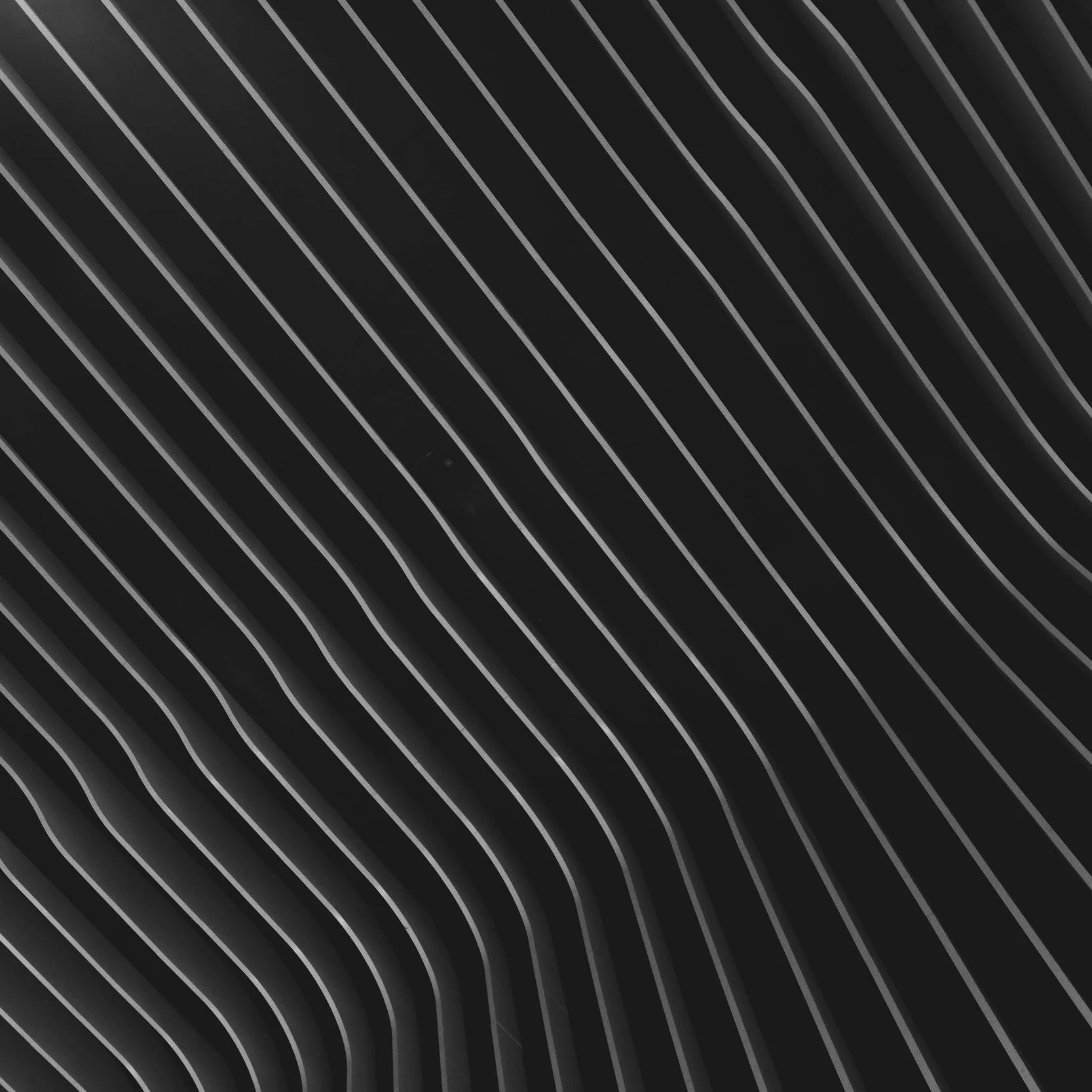 Black and white diagonal stripes pattern