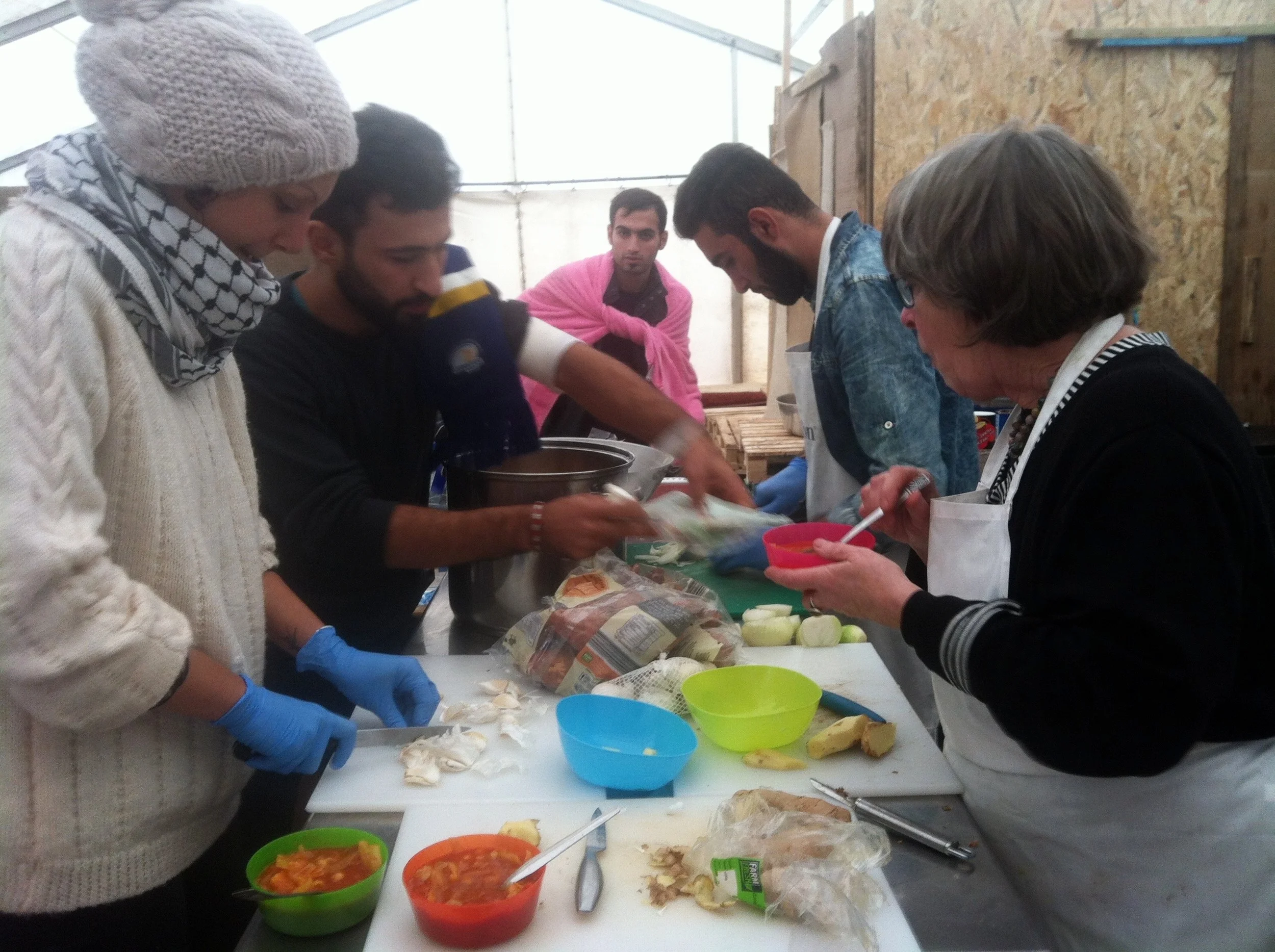 2015-cooking-together-ashram-kitchen.jpg
