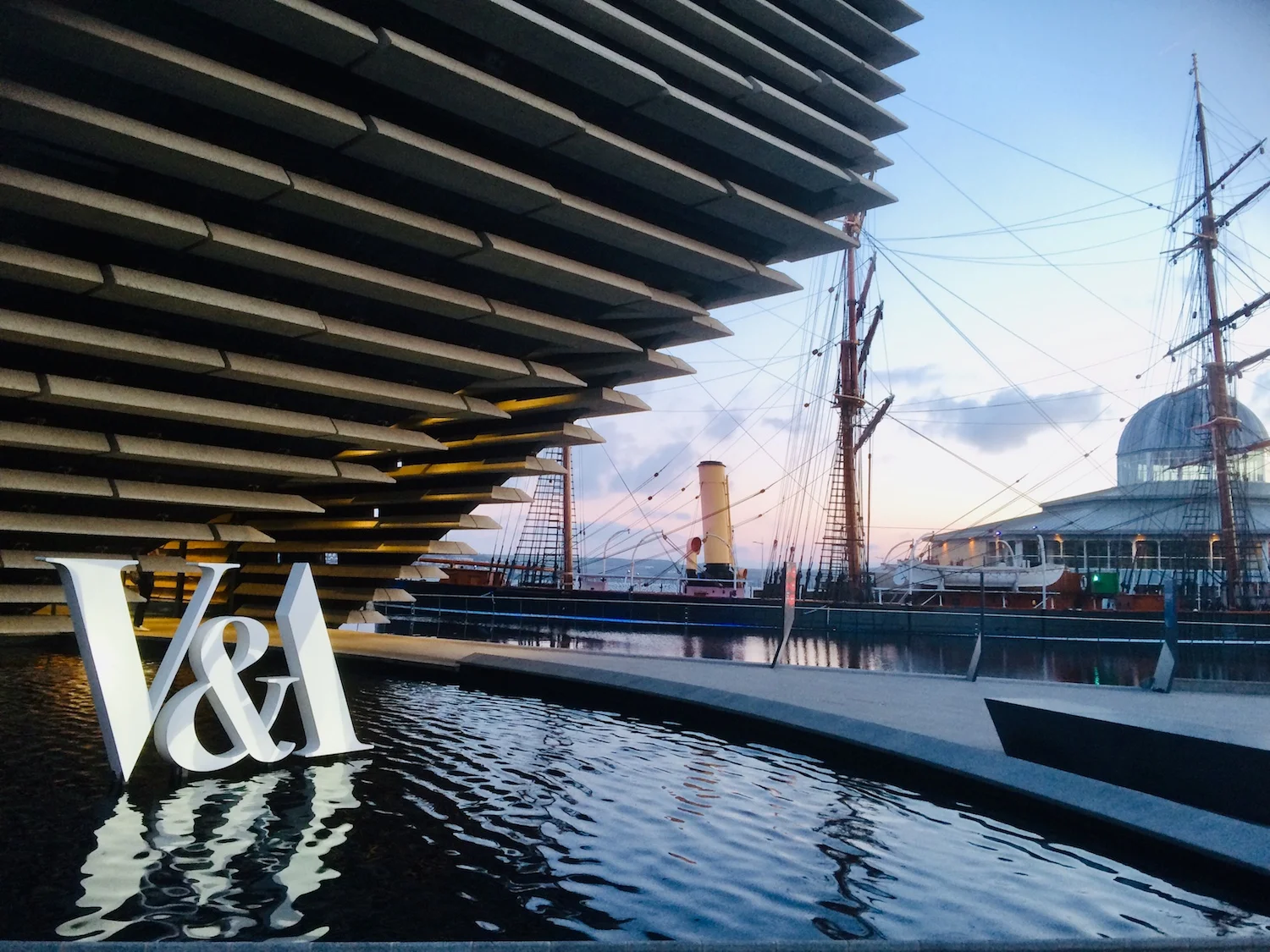 V&A_dundee_ebp_april_2019.jpg