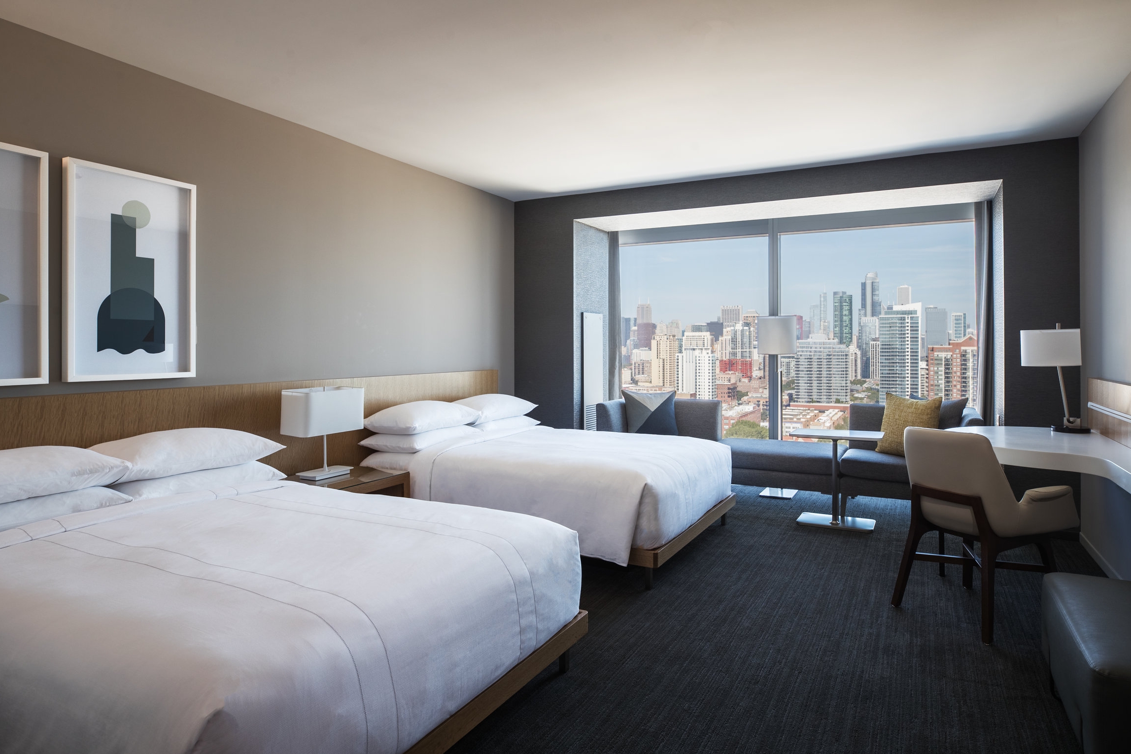 Marriott Marquis Chicago Queen Queen Guestroom