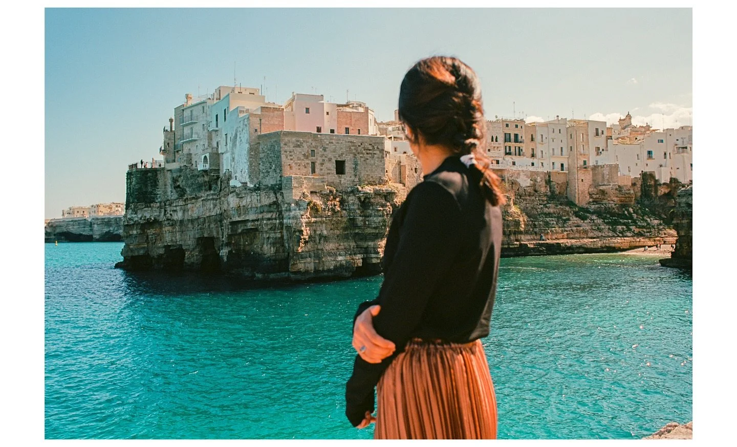 Next time, we&rsquo;ll go when the water isn&rsquo;t freezing
Minolta X700 | Kodak Ektar

#kodakprofessional #kodakektar100 #italy #minoltagang #shootfilmmag #35mm #travel