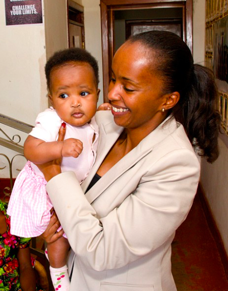 Aline with a future Akilah student!