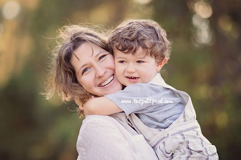 Calin-maman-enfant.jpg