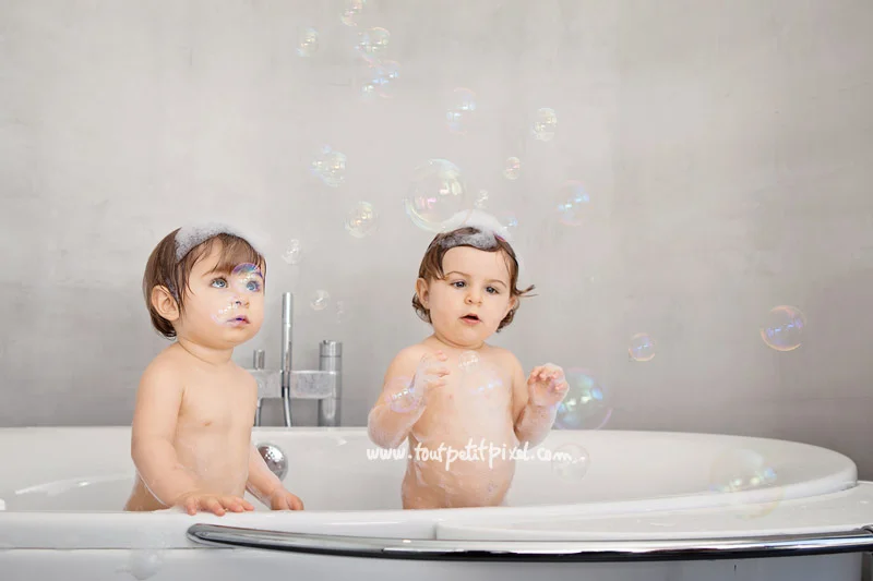Jumelles-dans-le-bain.jpg
