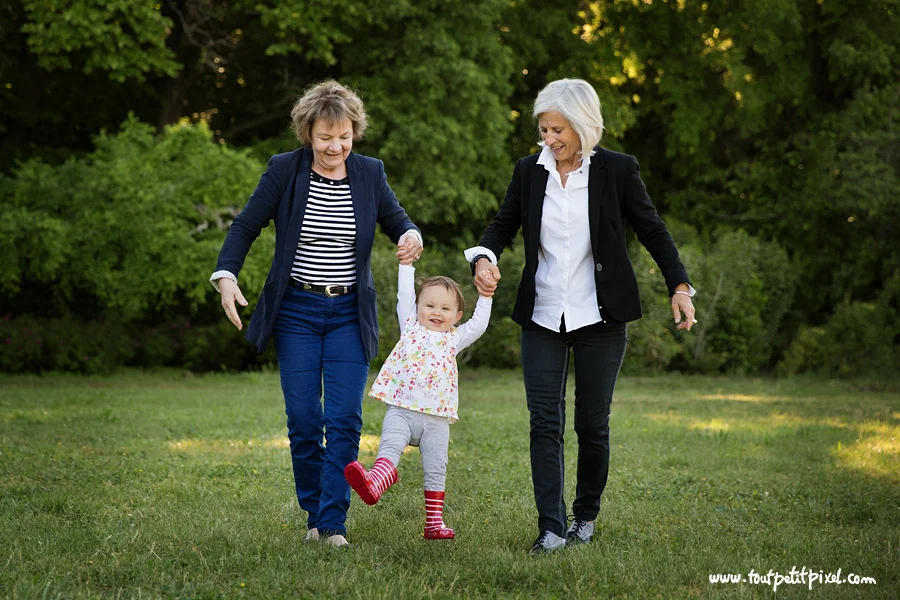 photo bébé grand-mères
