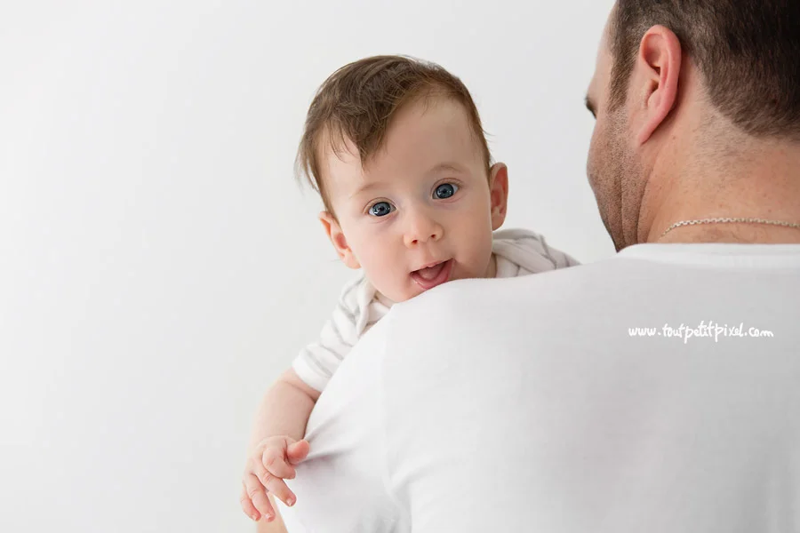 photographe bébé naturel