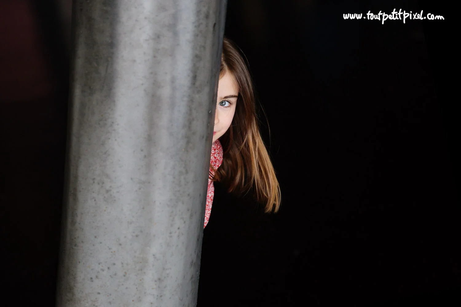 photo-enfant-cache-cache.jpg