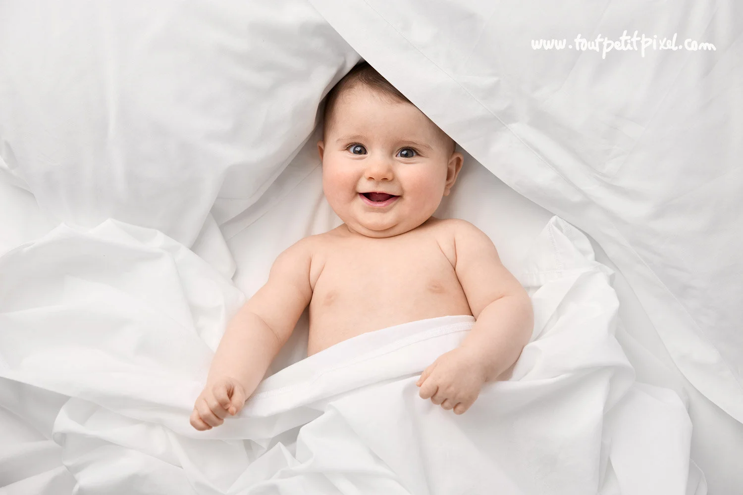 Photographe Bebe Marseille Seance Photo 6 Mois Photographe Bebe Et Enfant A Aubagne Pres De Marseille Tout Petit Pixel