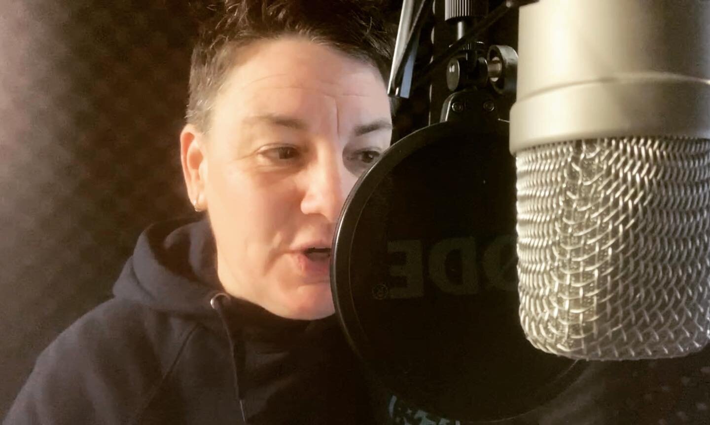 After a super busy Christmas radio schedule, its back to Voice Over this week.

Was really good fun to visit @larkrecordings in Guildford to record some voice overs for @yardb_studios and @jigsawtrust 
#voiceover #studio #AutismAwareness 🎙️🎧