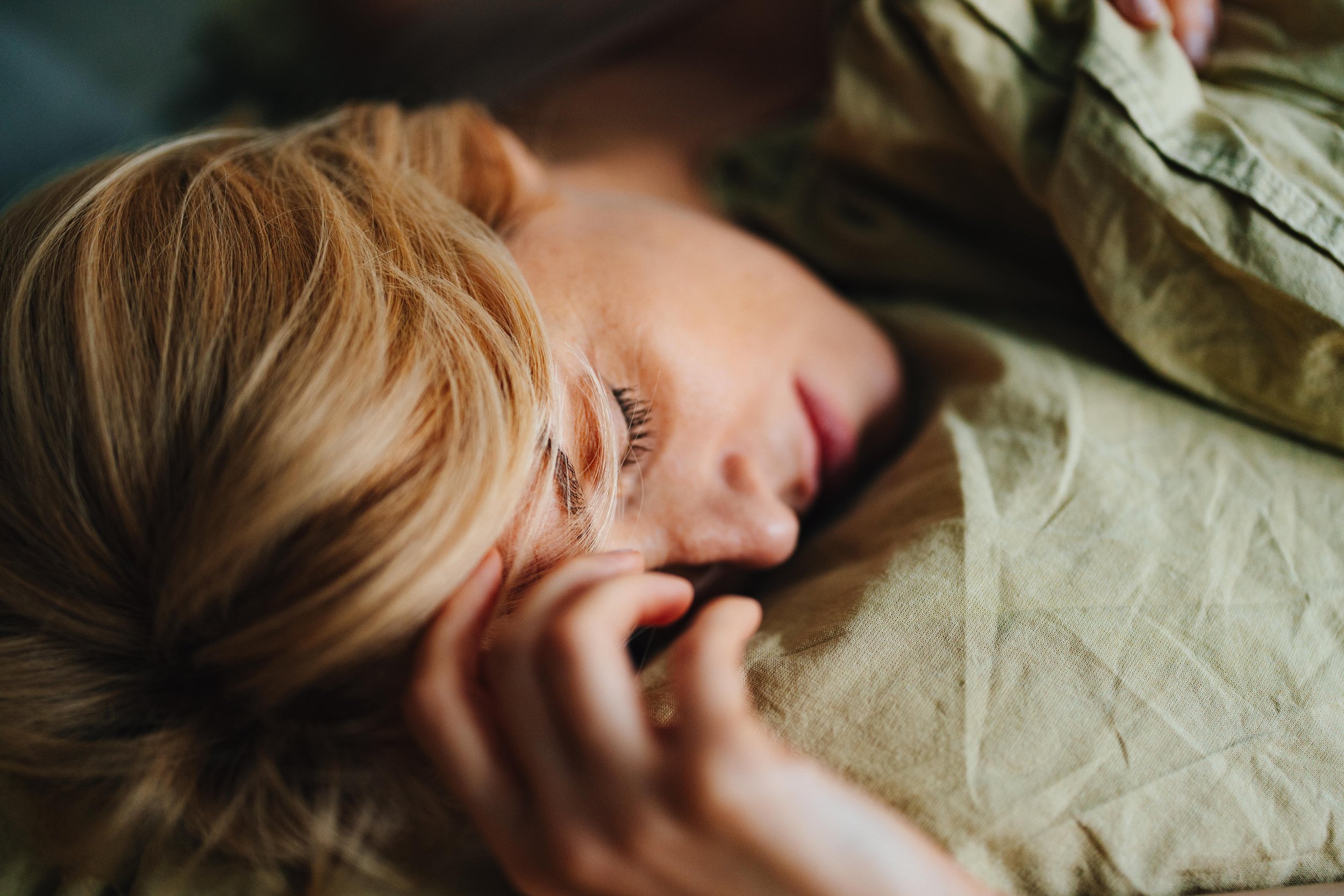 7 beauty sleep tips for glowing skin and a calm mind