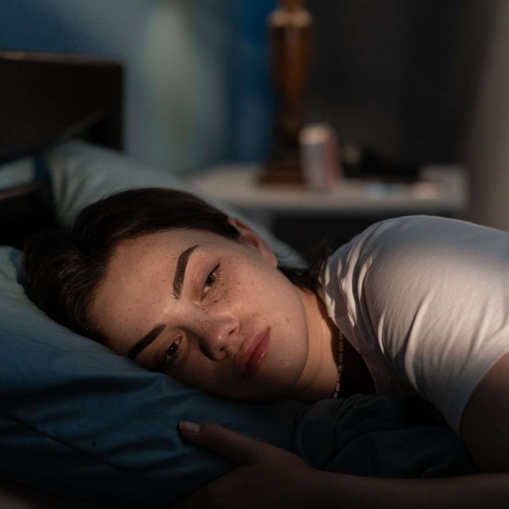 Thumbnail for Causes of insomnia in females &amp; 9 tips to manage sleeplessness