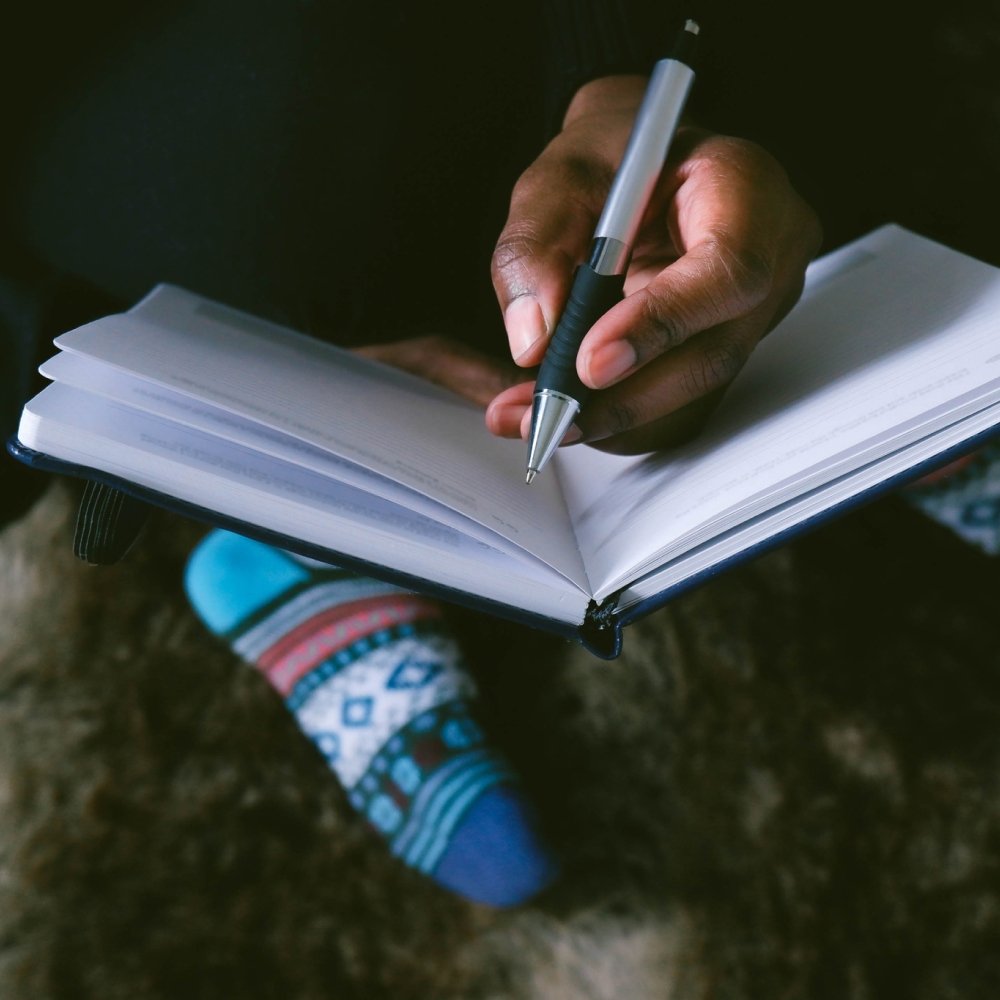 12 gratitude journal prompts to add to your self-care routine