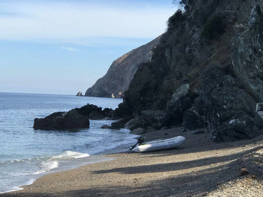 Dinghy trips ashore for exploration