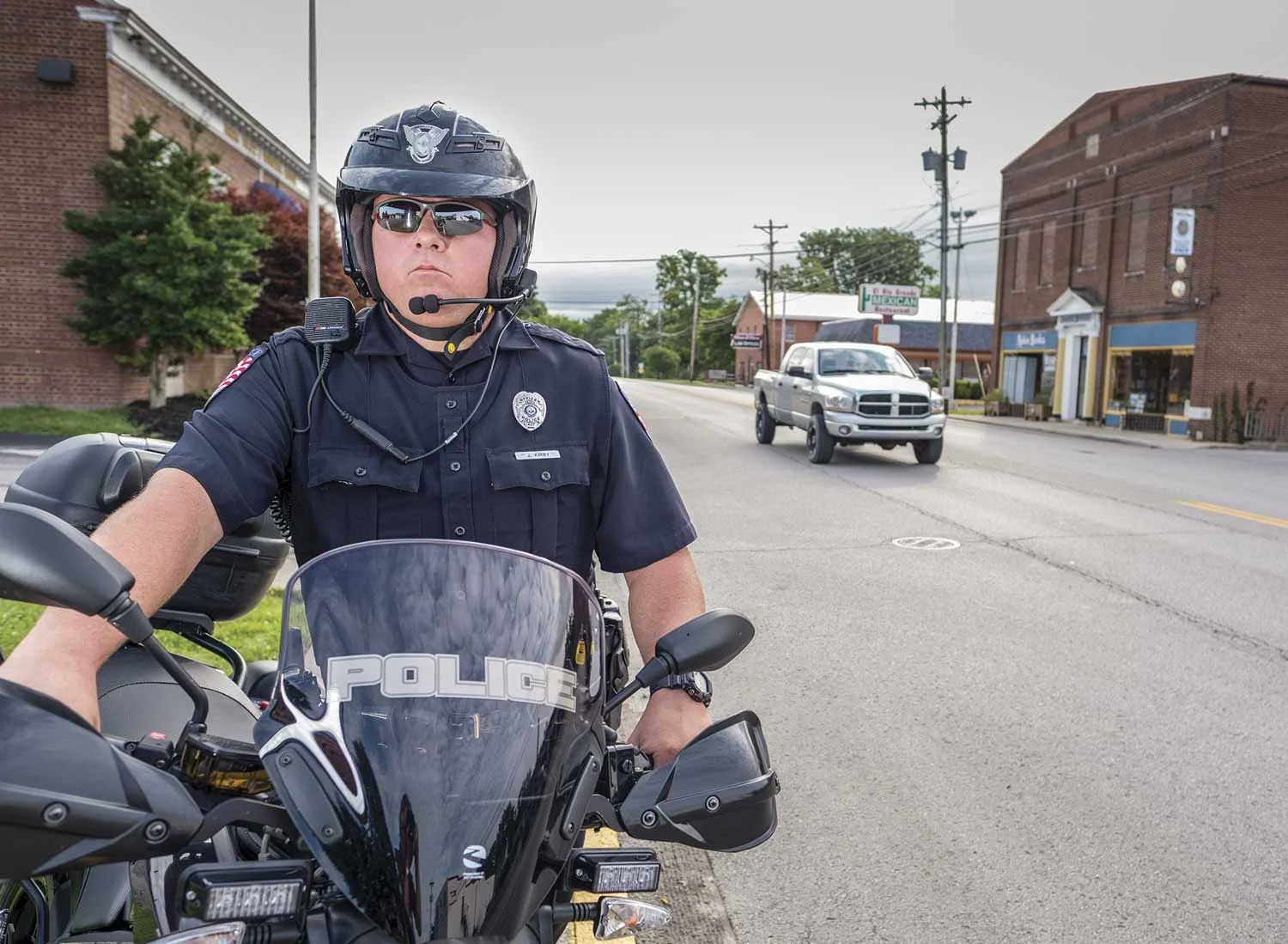 Closing out his second season of riding Berea’s electric motorcycle, Officer Jason Kirby enjoys the flexibility motor patrol allows him. He has made new connections on the local college campus and sees the motorcycle as a great tool for patrolling Berea’s numerous walking paths and bike trails. (Photo by Jim Robertson)