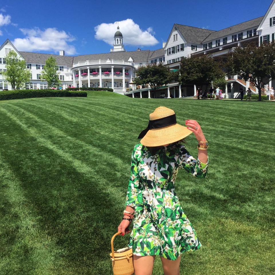 My favorite Tuckernuck dress was made for strolling the lush grounds of the Sagamore Hotel.