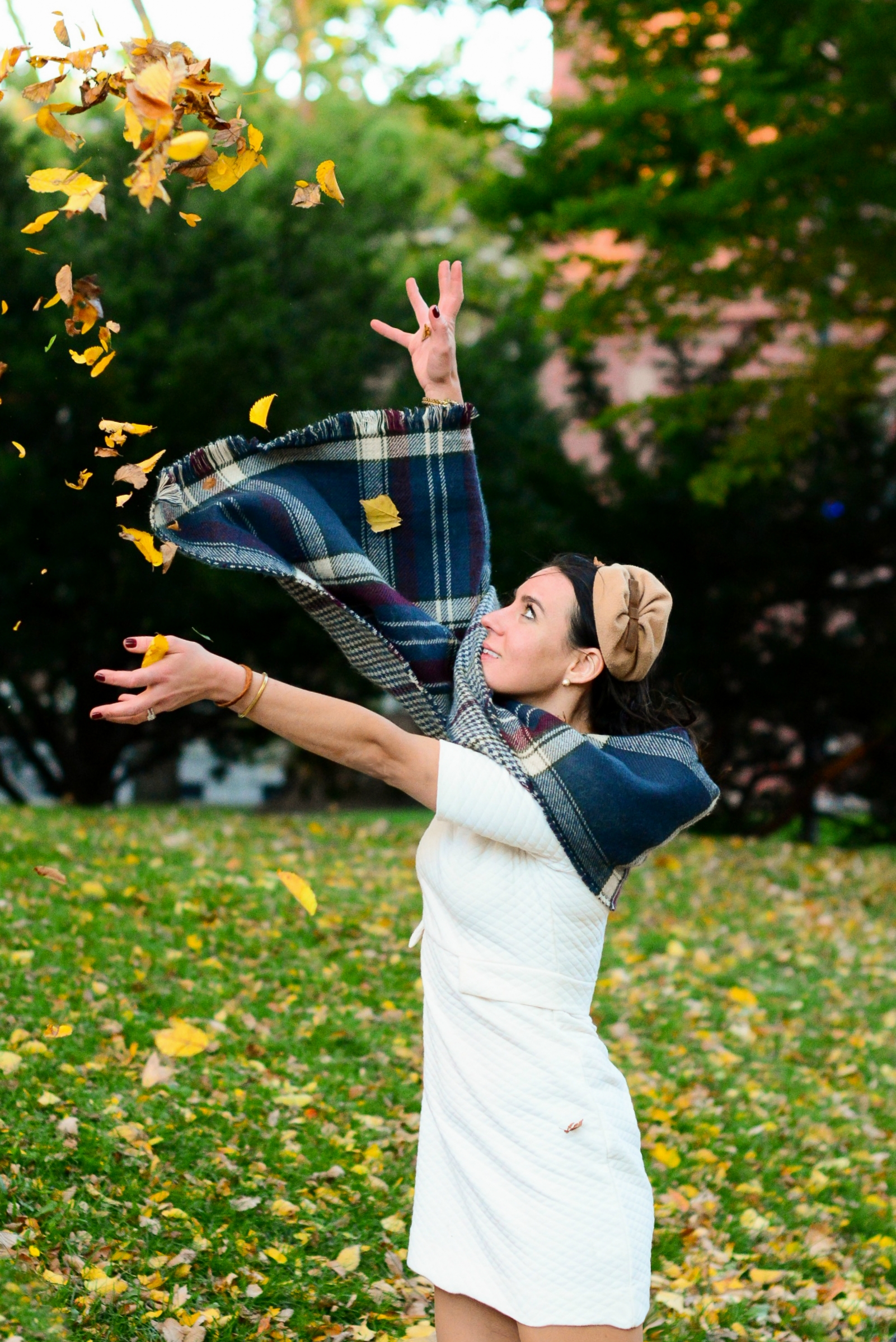 This cream quilted dress from Sail to Sable has become my fall fashion staple. Paired with a Barbour wrap , it's the perfect outfit for transitioning between the seasons.