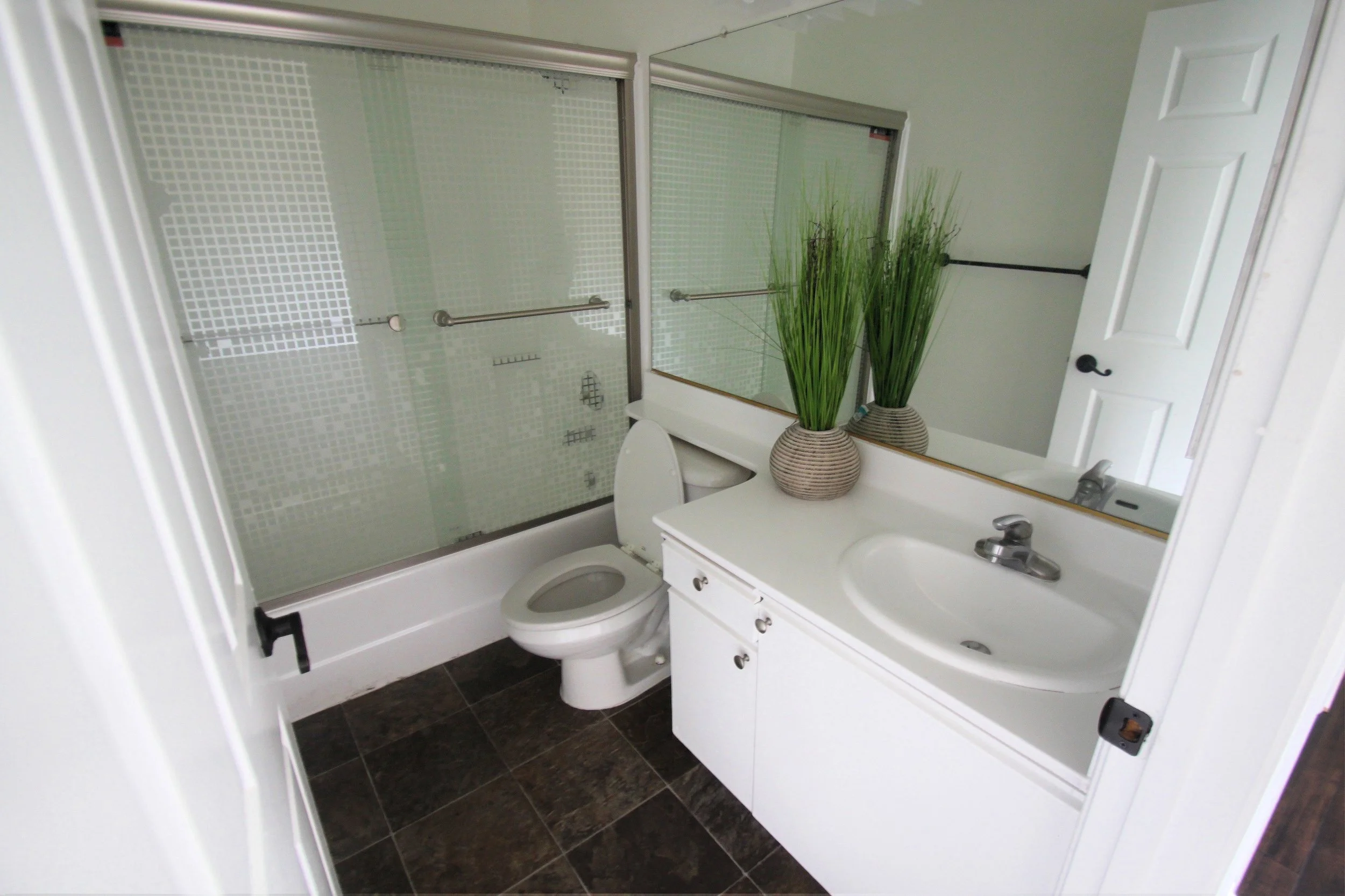 ensuiteEnsuite .jpg