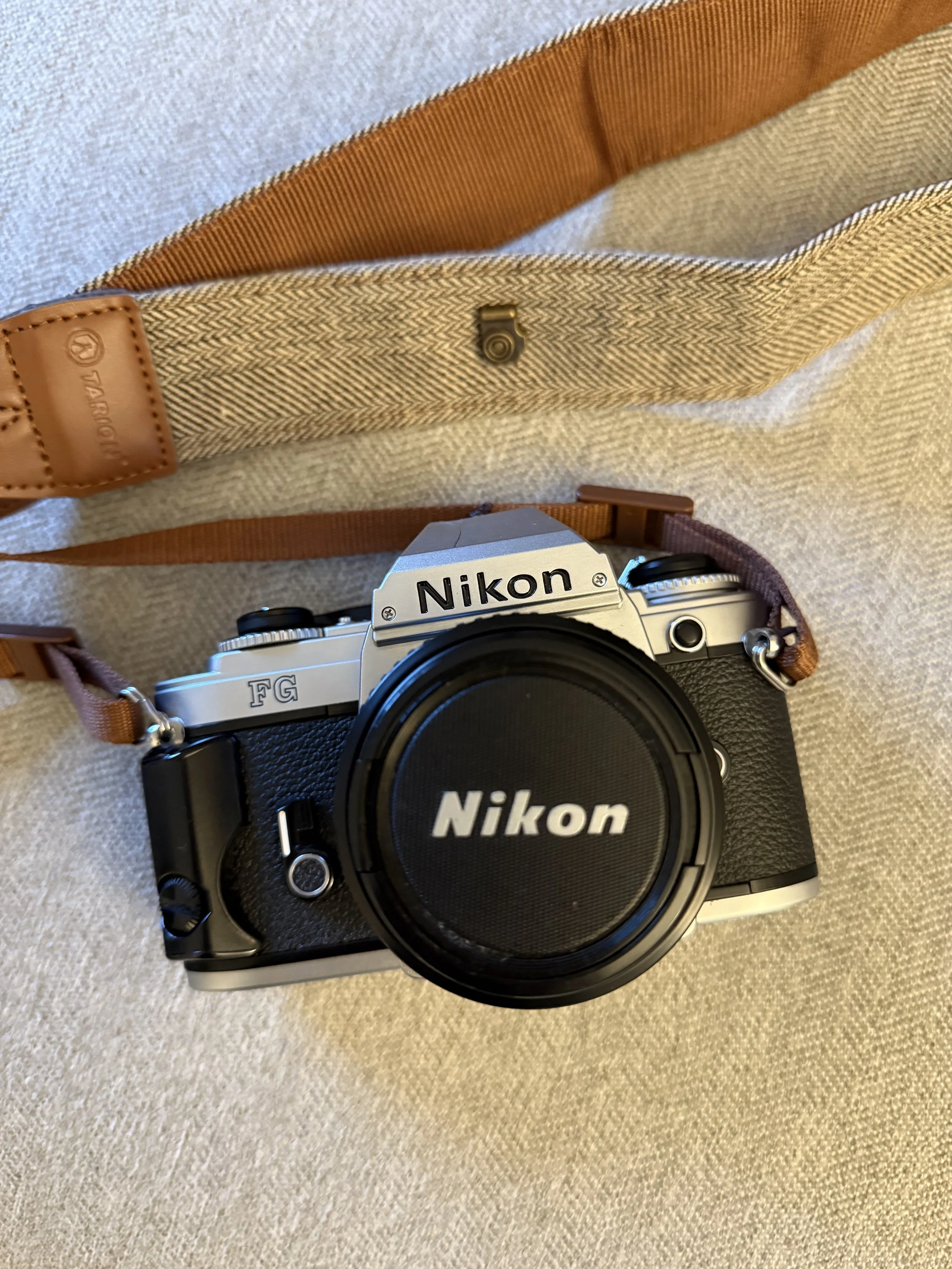 20 Photo Journaling Prompts to Reflect, Reset, and Live More Intentionally