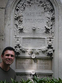 David Conte at the grave of Nadia Boulanger Montmartres cemetery, 2007