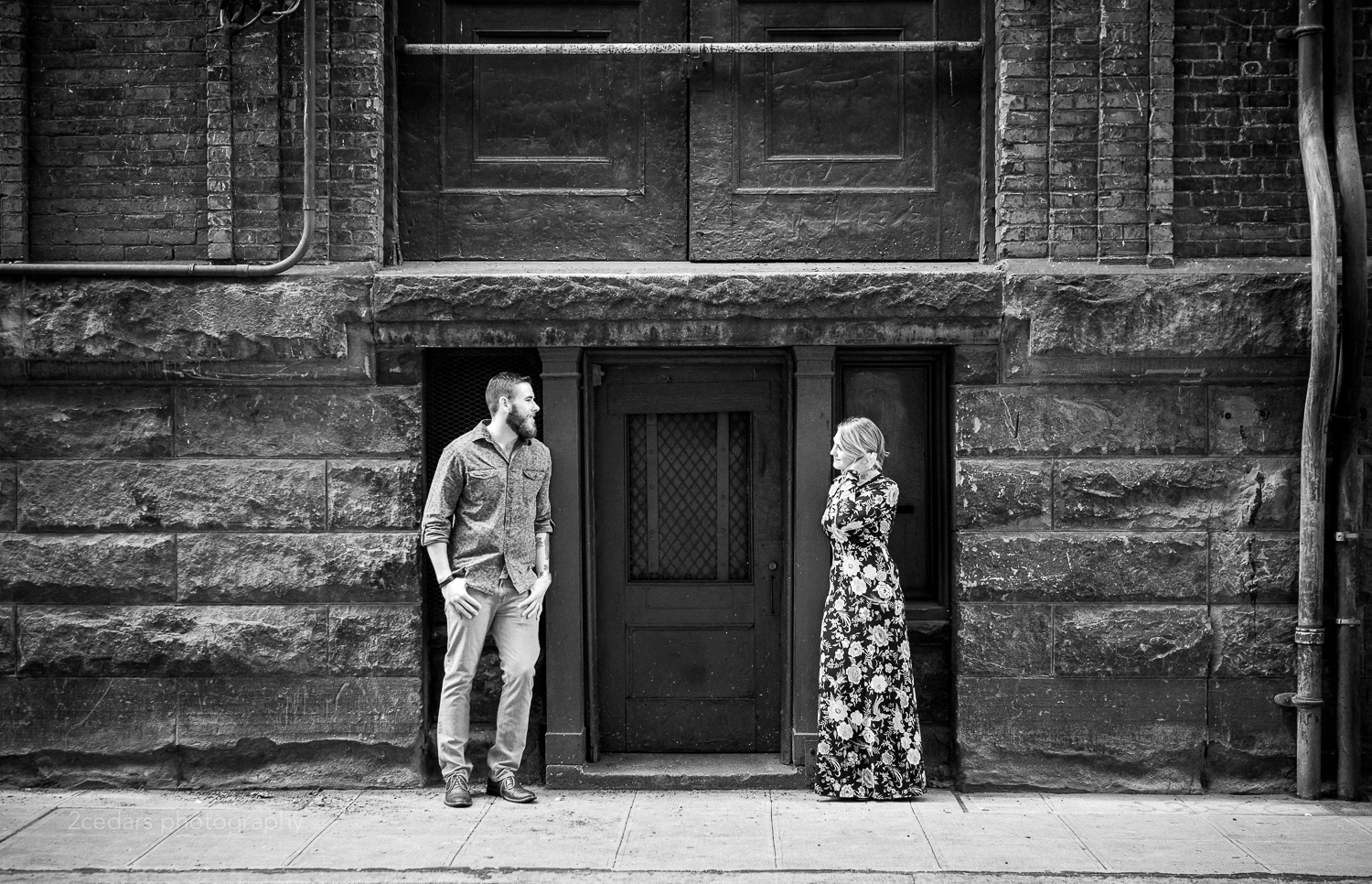 Seattle-Pioneer-Square-Engagement-Photos