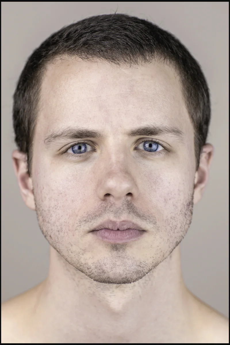 Nicolas 360.jpg