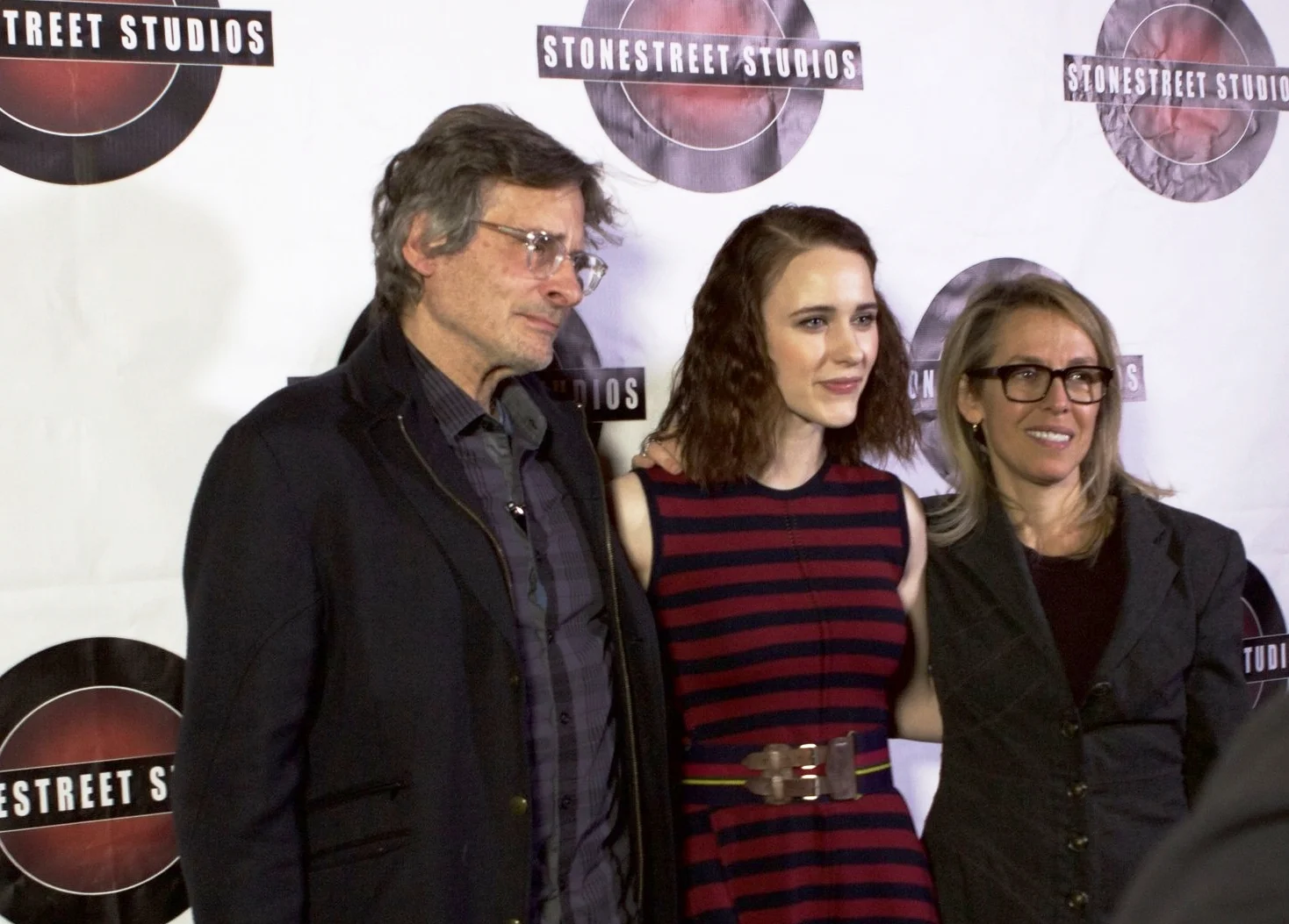 Pictured: Gary O. Bennett, Rachel Brosnahan, and Alyssa Rallo Bennett on the red carpet of the 2017 Granite Award Ceremony.