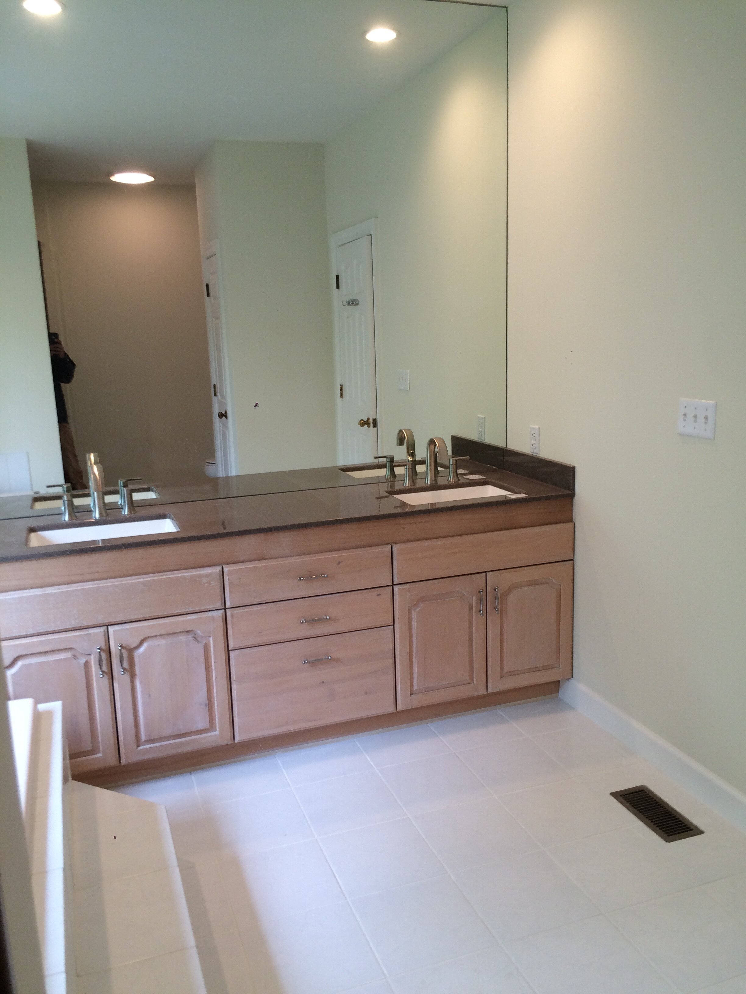 ladue.bath..JPG