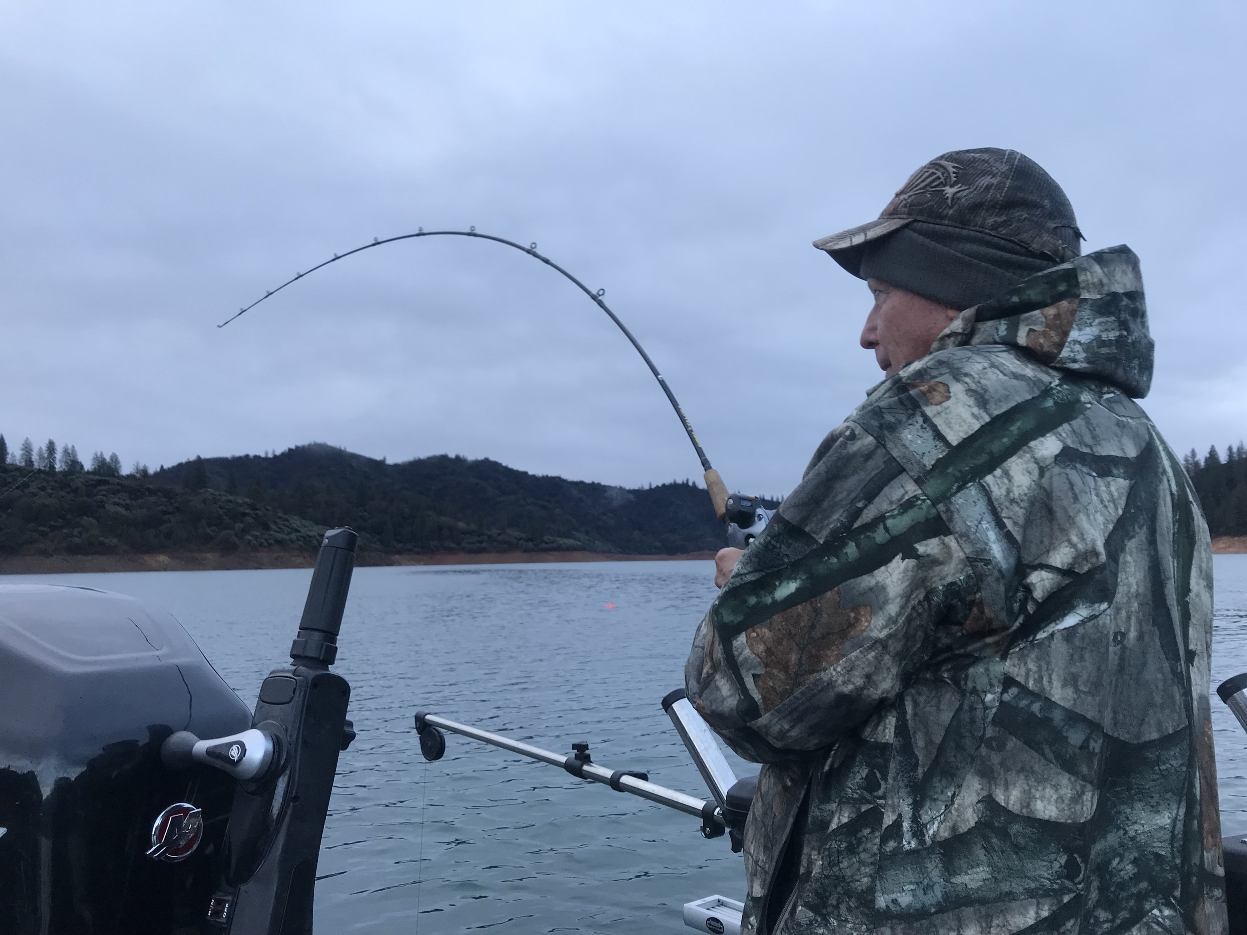 How to use a downrigger for salmon and trout fishing 