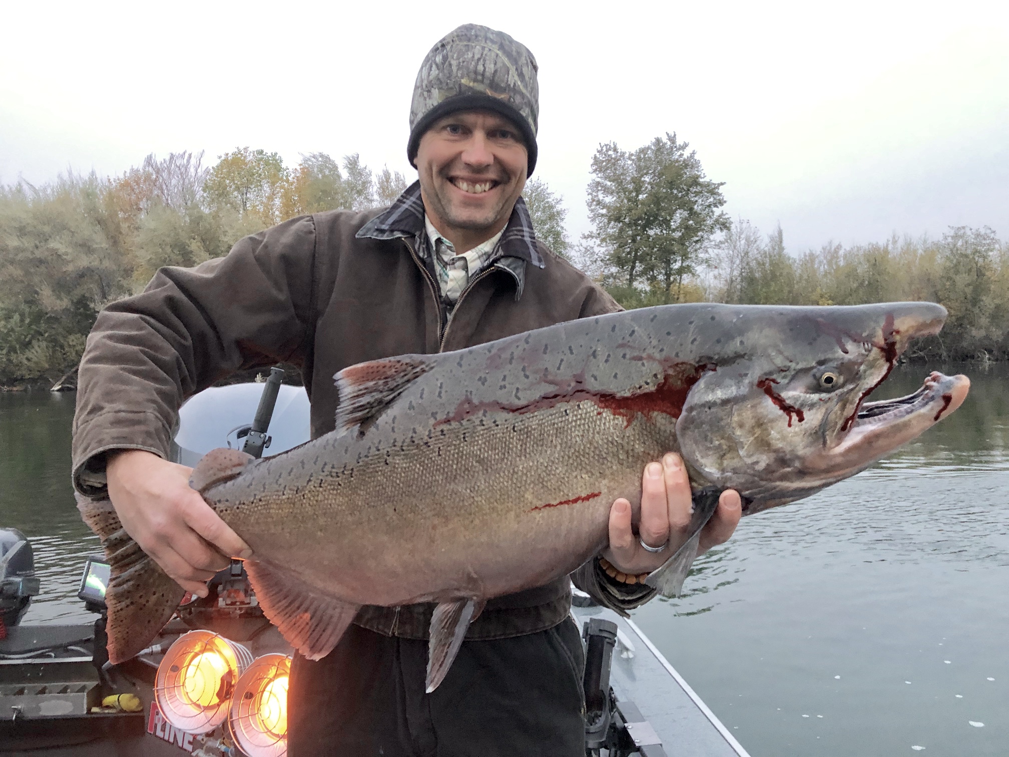 Big Sacramento River King salmon are crushing plugs in the Anderson area! Call today and book your Late Fall salmon fishing trip! The salmon season ends in (4) weeks!