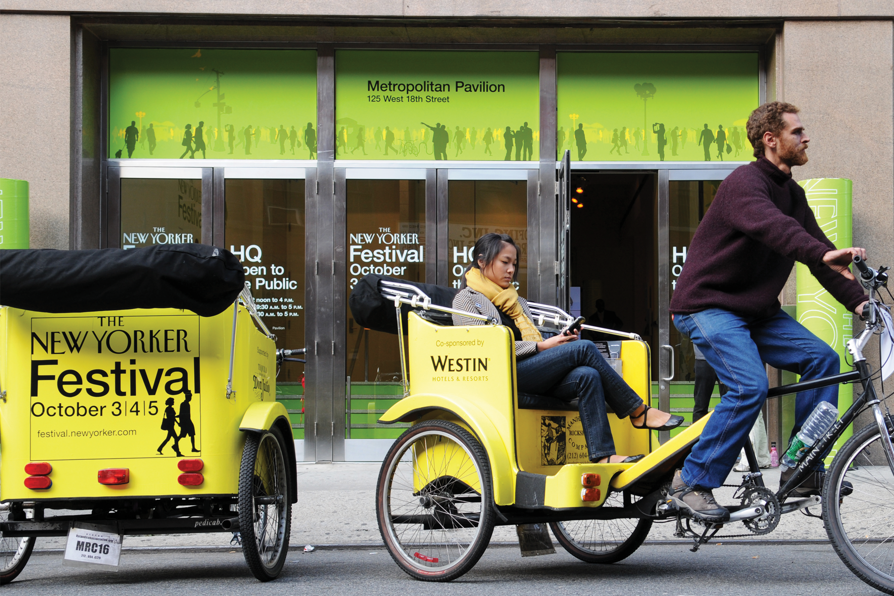  Branded pedicabs and venue signage 