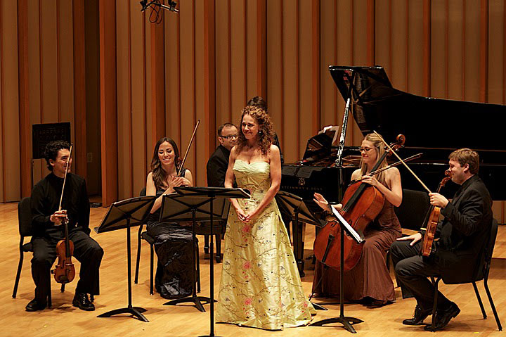 09Soprano-Elizabeth-Futral-opens-the-concert-with-Chausson's-_Chanson-Perpetuelle_.jpg