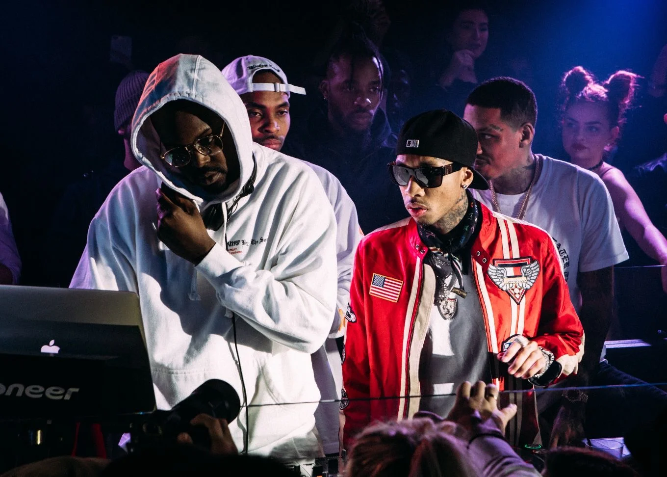 sb & tyga stage.jpeg