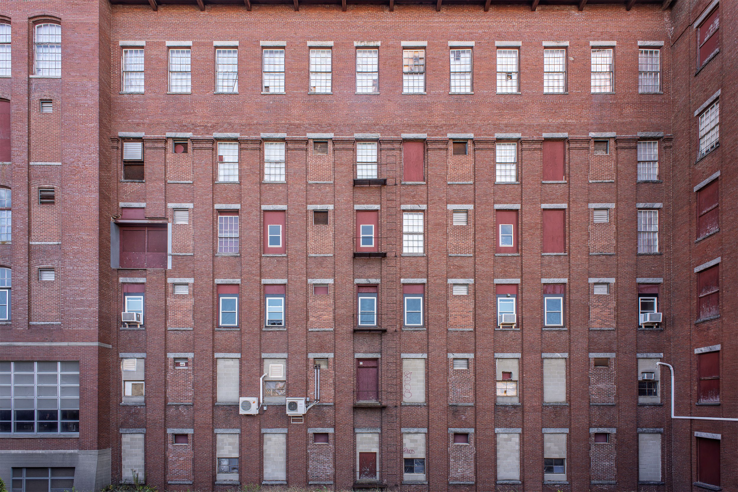 _DSC0382 d.2 JPEG 30x20.100 Adapt-Color Enhanced SR.01-R-2.jpg