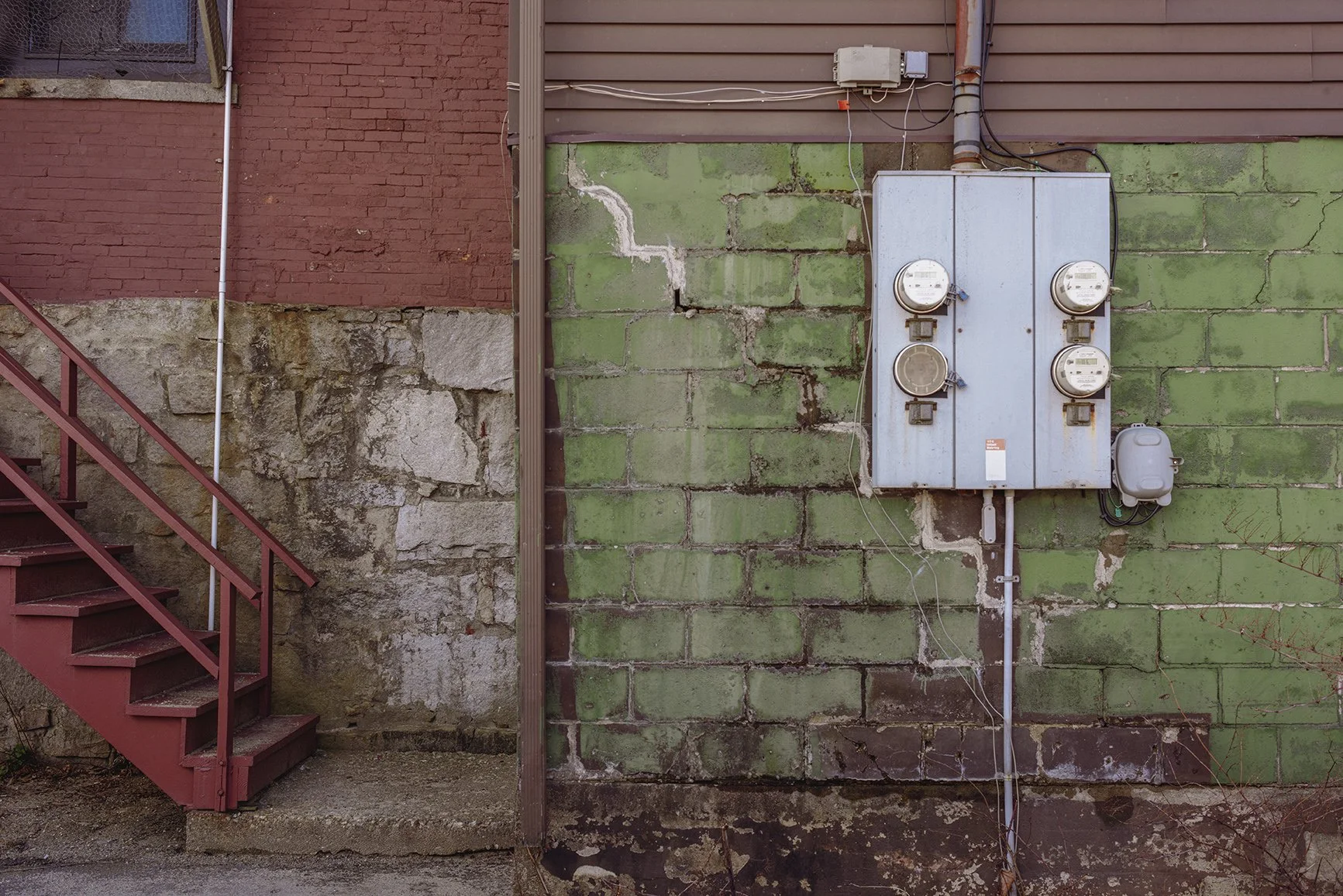 _DSC0049 24x16.072 JPEG Modern.07 Enhanced SR.01.jpg