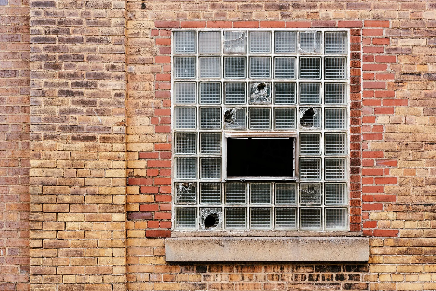 No.18 ----ACT.1---- Broken Windows K.A. LEDUC.jpg