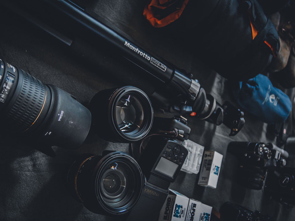 camera-close-up-device-821749 (1).jpg