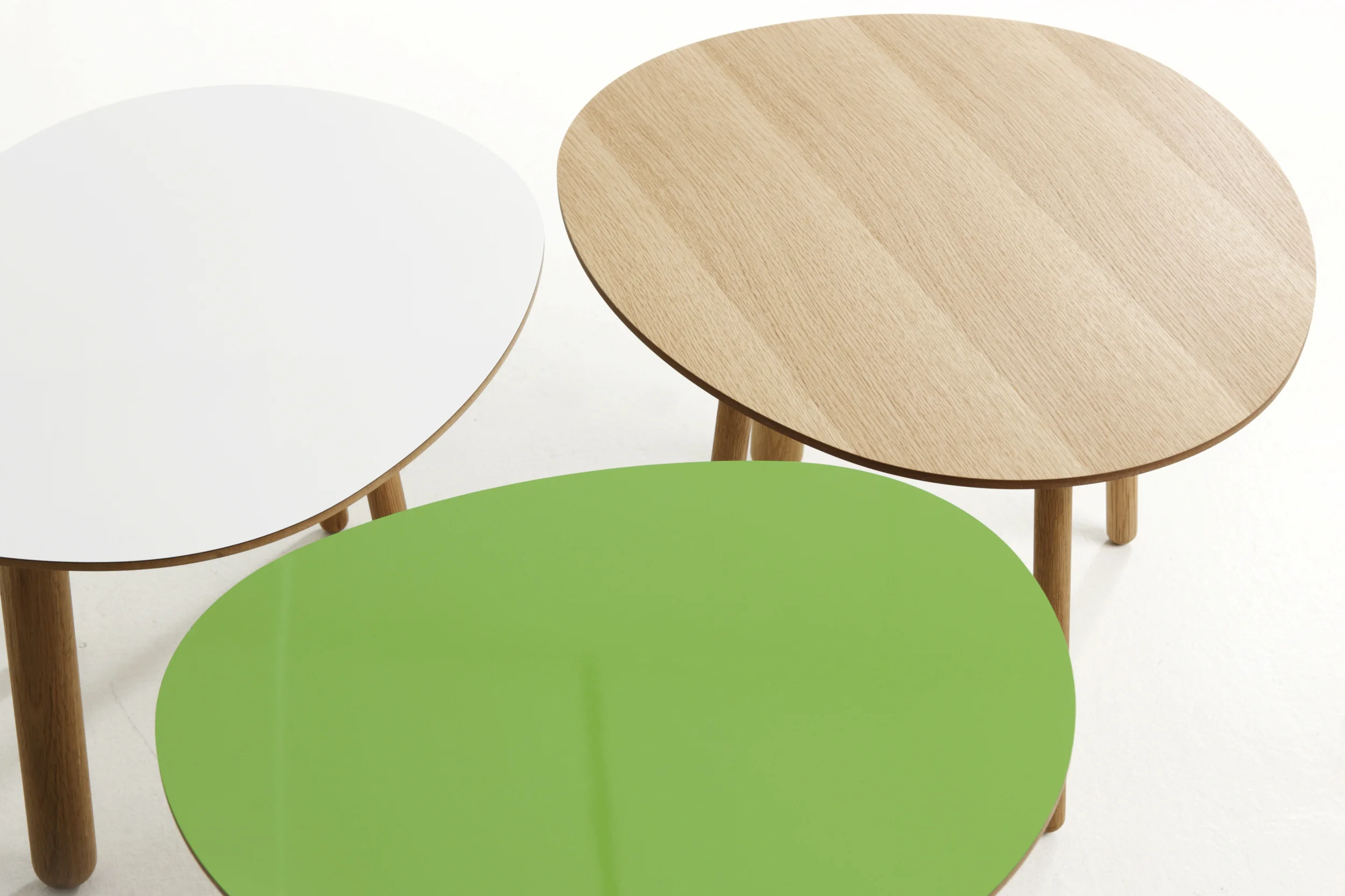 Morris coffee tables model 2 in white, model 1 in apple green and model 6 in oak