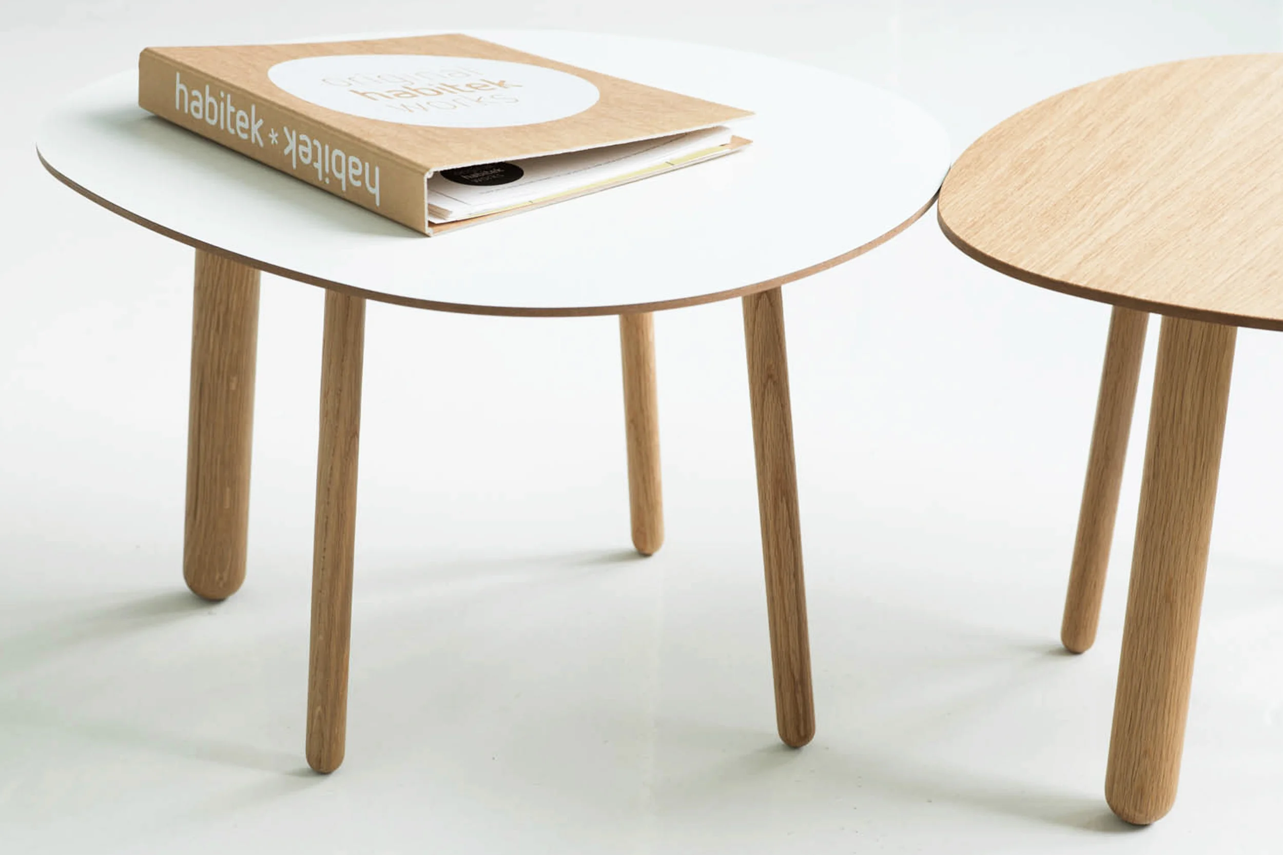Morris coffee tables in white and natural oak